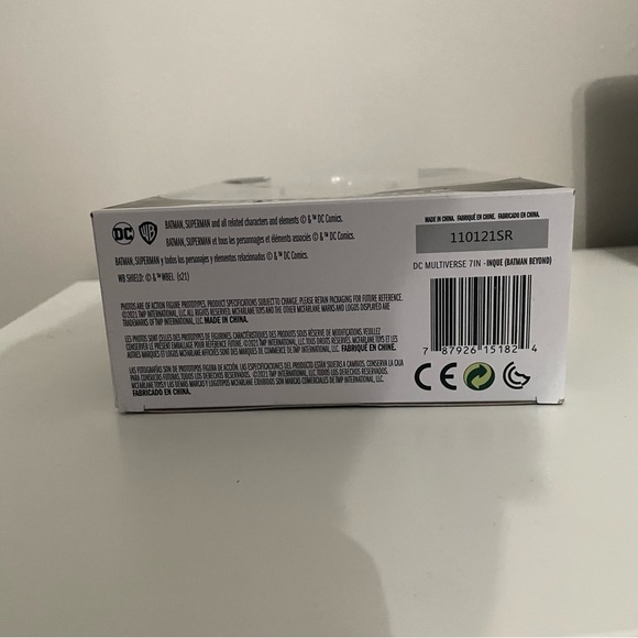 McFarlane DC Multiverse INQUE AS BATMAN BEYOND - Picture 5 of 5